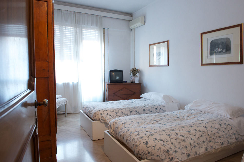 Cristina Rossi Bed&Breakfast Bed and Breakfast Bolonia Exterior foto